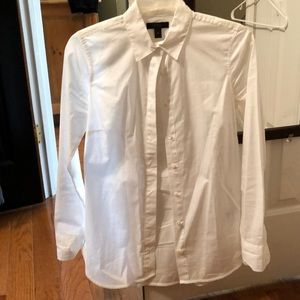JCrew white button up shirt. Size 00